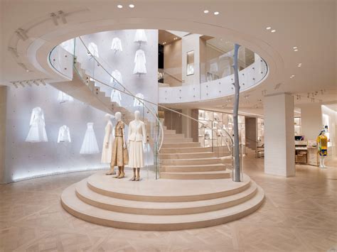 dior montaigne boutique|dior 30 montaigne interior.